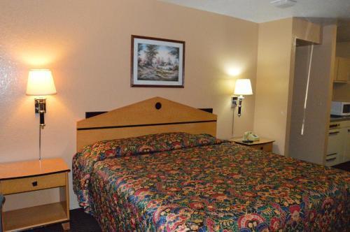 Delux Inn Талса Екстер'єр фото